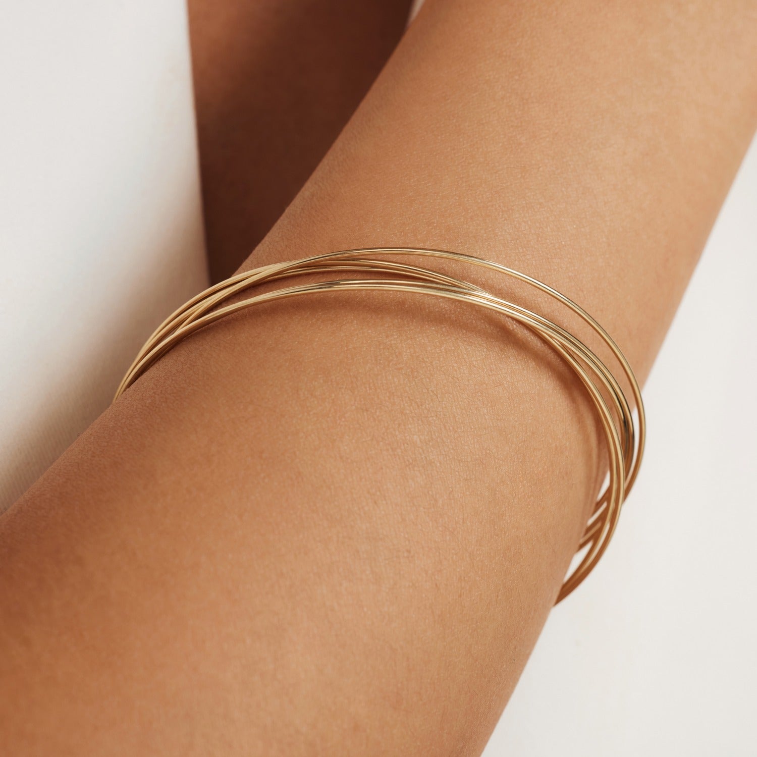 Isabel Bernard Cour d'Honneur Adora 14 Carat Golden Bangle Set IB320110