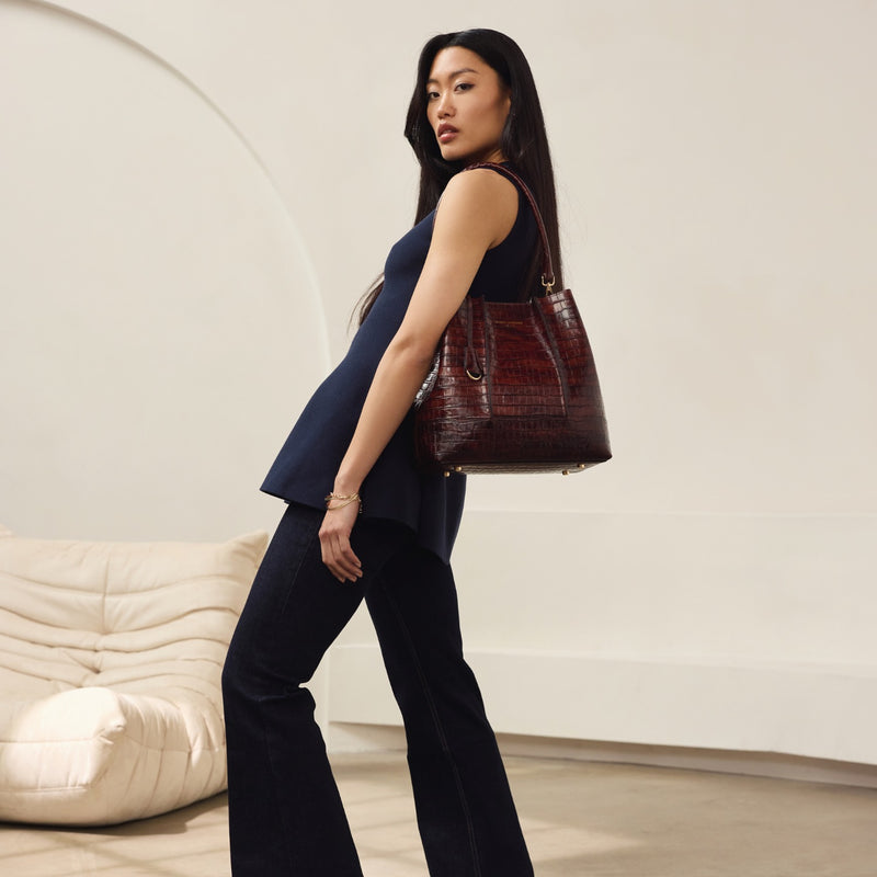 Isabel Bernard Femme Forte Macie Croco Bruine Leren Schoudertas van Kalfsleer IB25074-230-zoom-