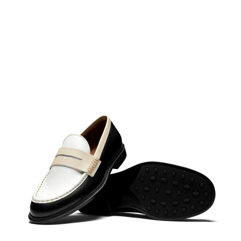 Isabel Bernard Vendôme Blandine Zwarte-Witte Kalfsleren Loafers met Witte details IB51015-10170-36-zoom-
