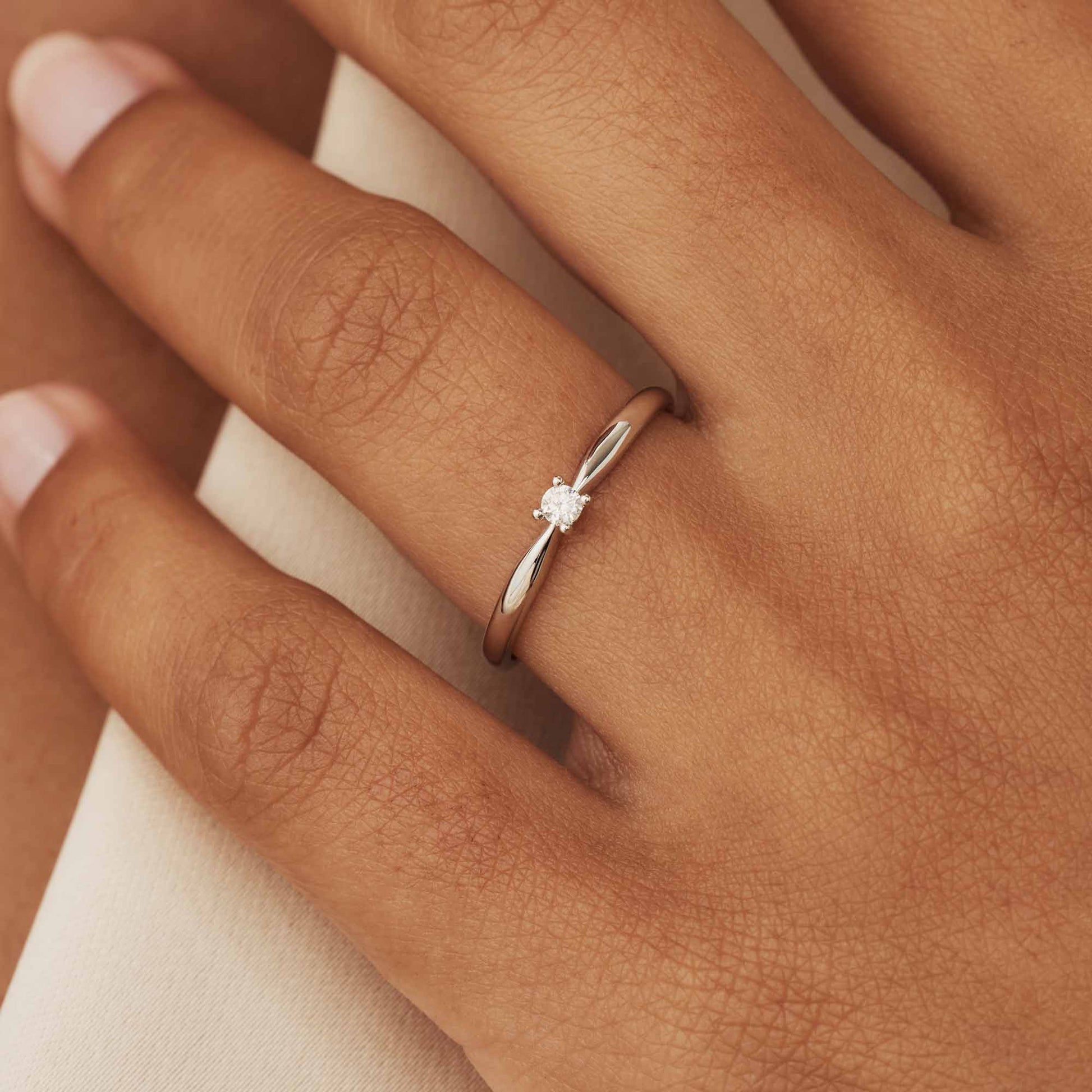 Isabel Bernard De la Paix Céline 14 Carat Whitegold Ring | diamond 0.05 ct | IBD330004-48