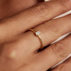 Isabel Bernard De la Paix Eloise 14 karat gold ring with diamond 0.15 carat IBD330044-52