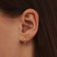 Isabel Bernard Cadeau d'Isabel 14 karat gold necklace and ear studs gift set with feather IB90186