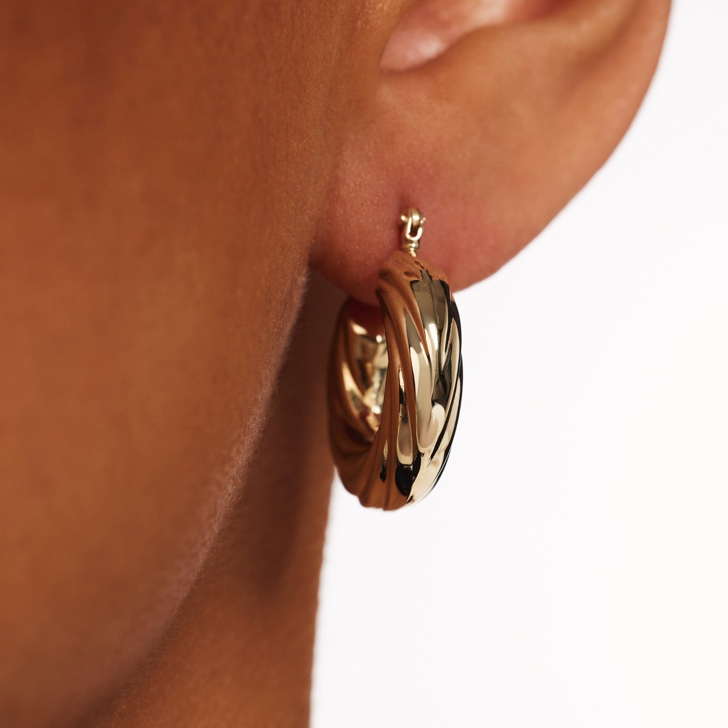 Isabel Bernard Rivoli Belle 14 karat gold hoop earrings IB360276