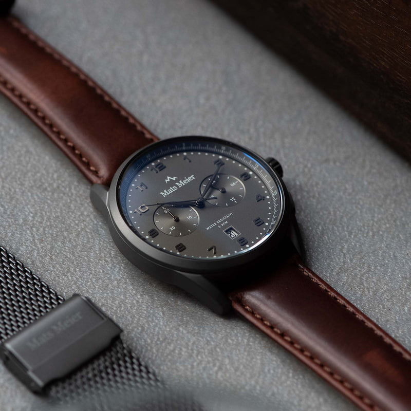 Mats Meier Mont Vélan Chrono Grijs/Bruine Horloge MM10005-zoom-