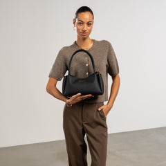 Isabel Bernard Honoré Eve Black Calfskin Leather handbag IB21133-001