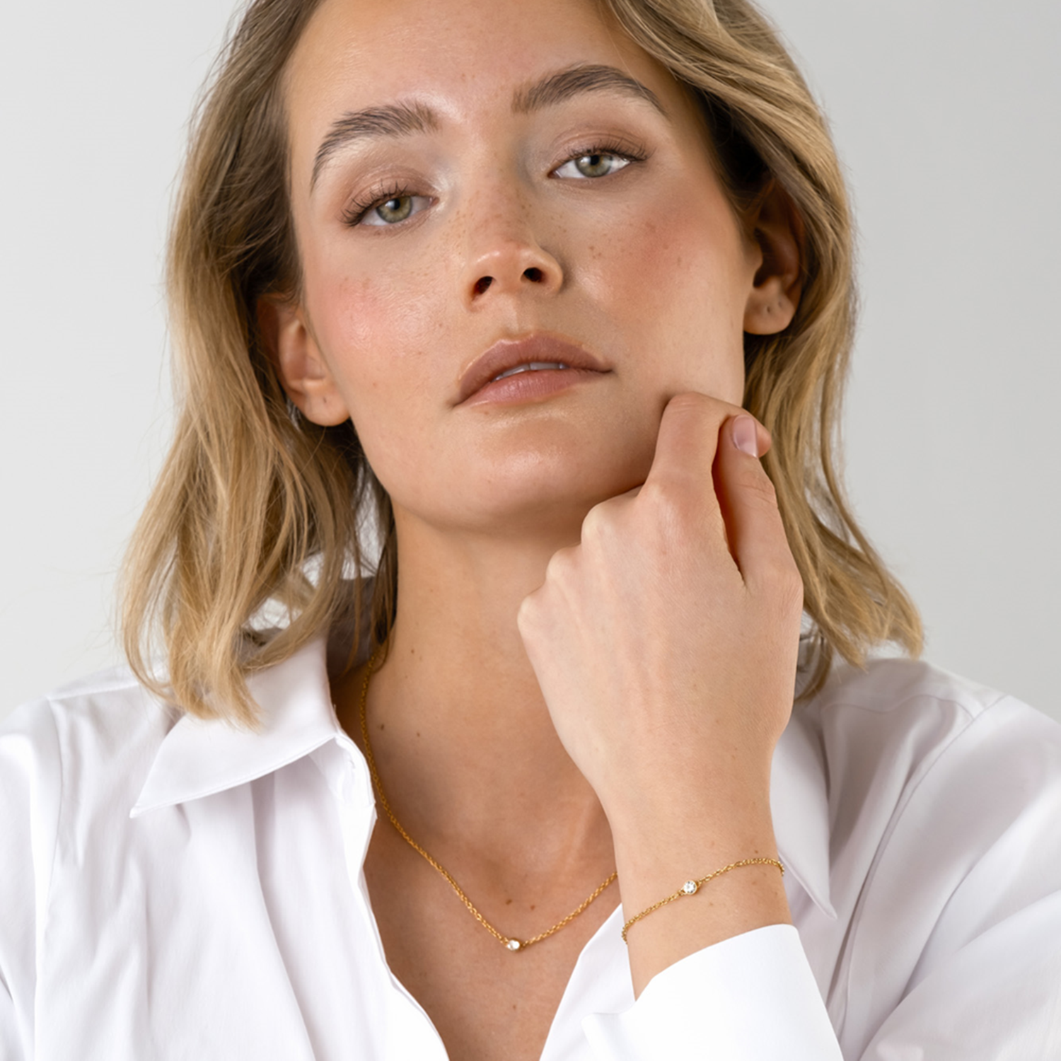 Mockberg Thin Diamond Necklace MO560