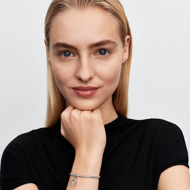 Pandora Moments Cubic Zirconia Scheidsrechtersfluit Hangende Bedel 794713C01-zoom-
