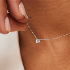 Isabel Bernard Cadeau d'Isabel 14 Carat Whitegold Necklace and Bracelet giftset IB90030