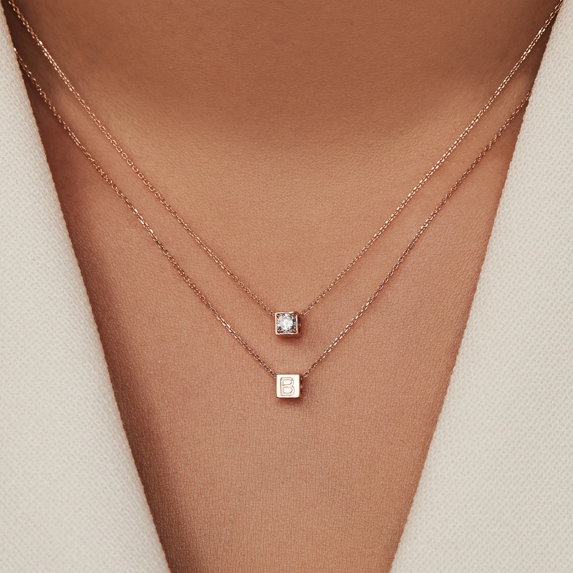 Isabel Bernard La Concorde 14 Karaat Roségouden Kubus Initial Ketting IB340055-Z