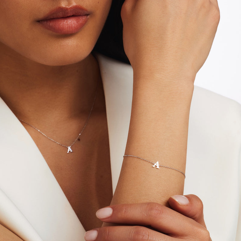 Isabel Bernard Saint Germain Chloé 14 Karaat Witgouden Initial Ketting IB340061-A-zoom-