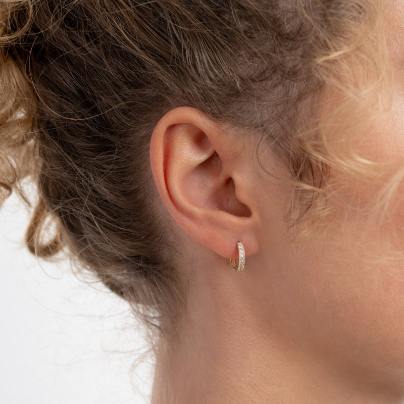 Isabel Bernard 14 karaat gouden Le Marais Tiphaine Klapoorringen IB360200-zoom-