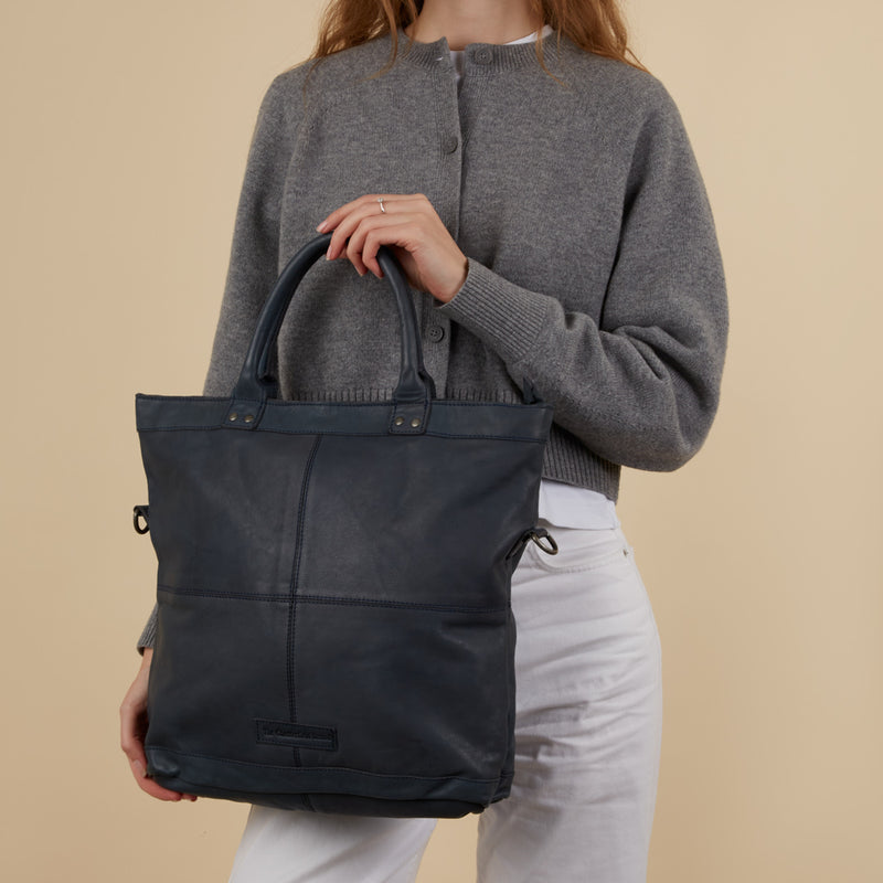 The Chesterfield Brand Ontario Blue Leather Shopper C38.019810-zoom-