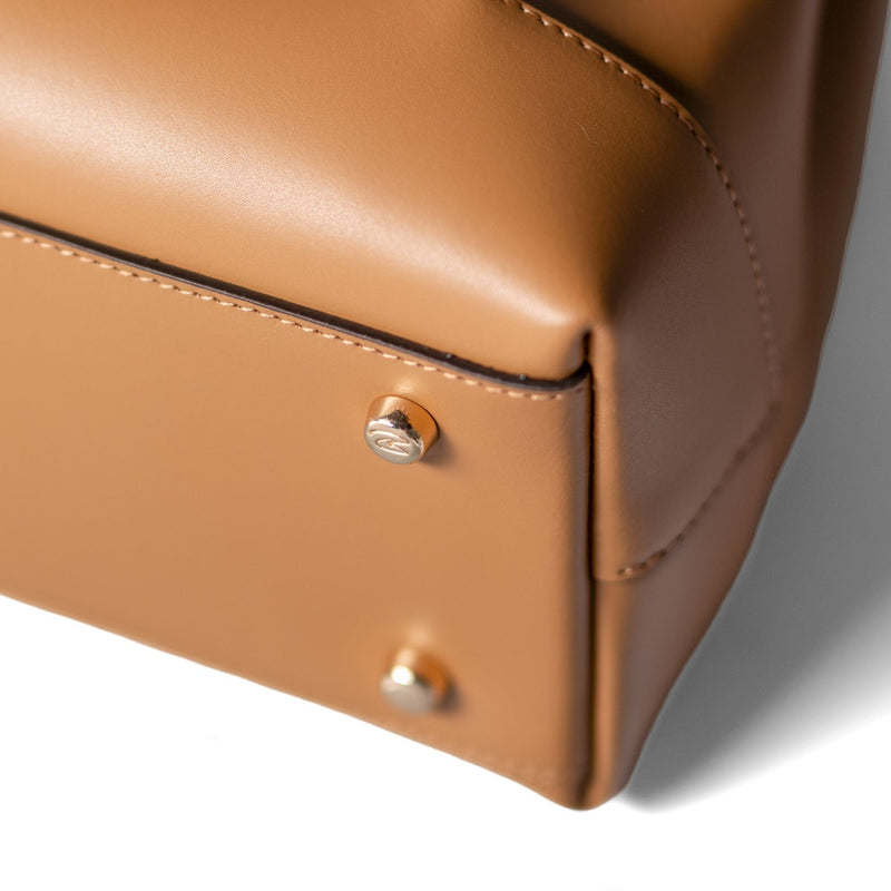 Isabel Bernard Femme Forte Minette Camel Kalfsleren Handtas IB21114-334-zoom-