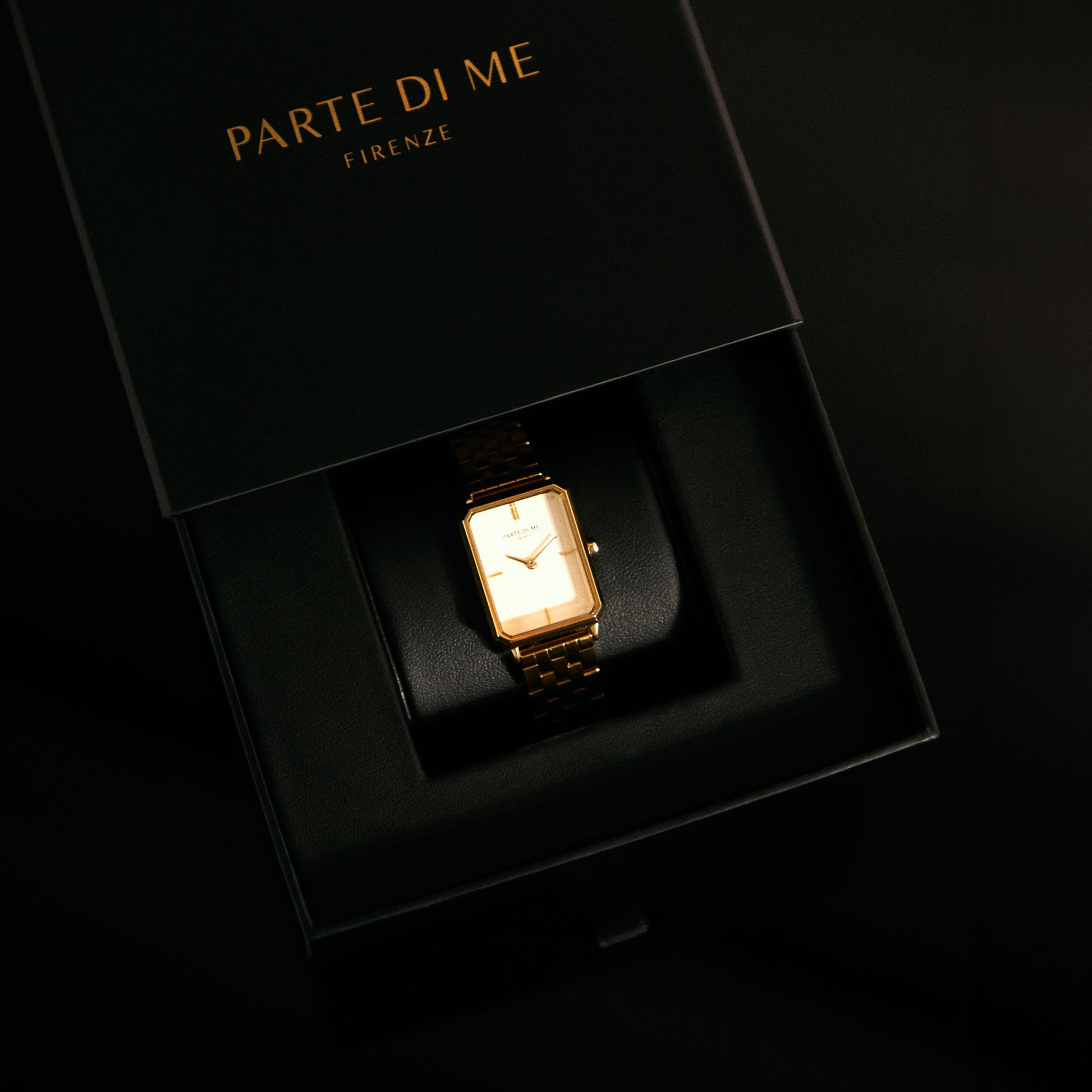 Parte Di Me Orologio Rechthoekig Women'sWatch Gold-coloured and Black PDM09001