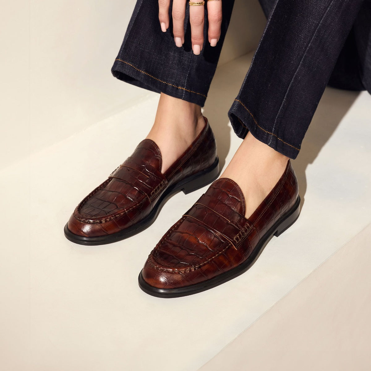 Isabel Bernard Vendôme Blandine croco brown calfskin leather loafers IB51015-230-37
