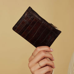 Isabel Bernard Honoré Aveline croco Brown Leather Card Holder made of Calfskin IB27019