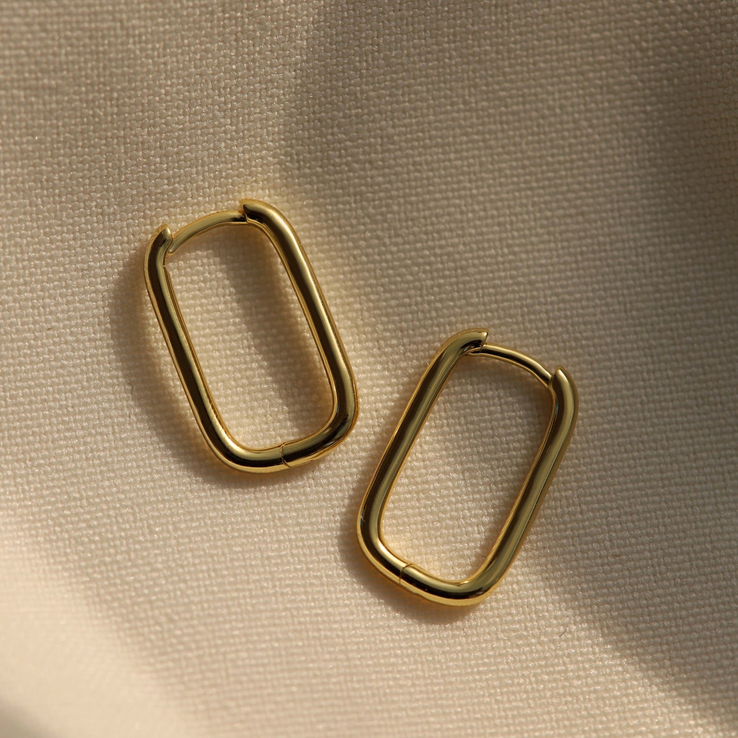 Karma 14 karat gold plated Earparty EPV06GP