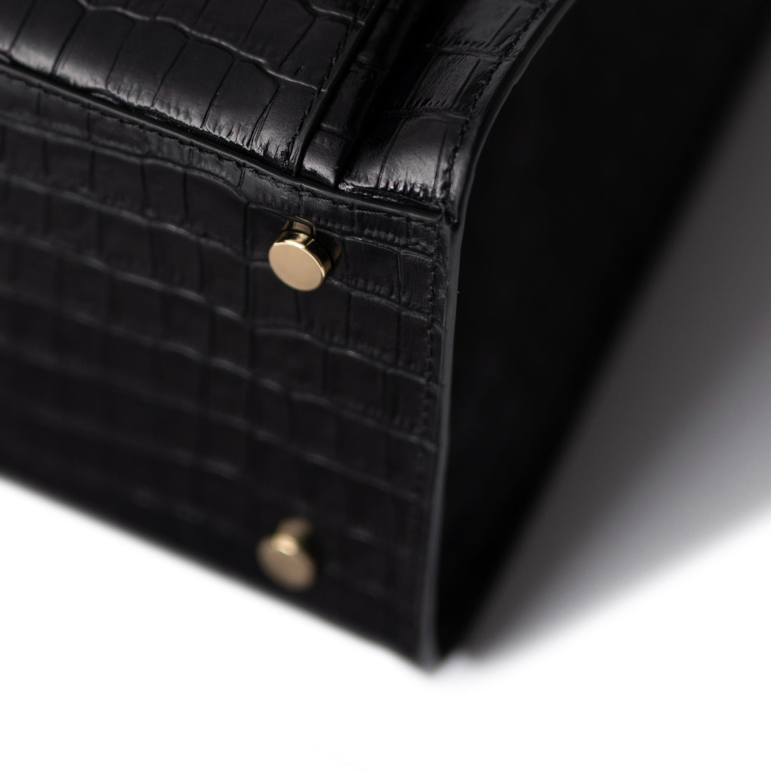 Isabel Bernard Honoré Nadine Black Croco Leather Handbag made of Calfskin IB25033