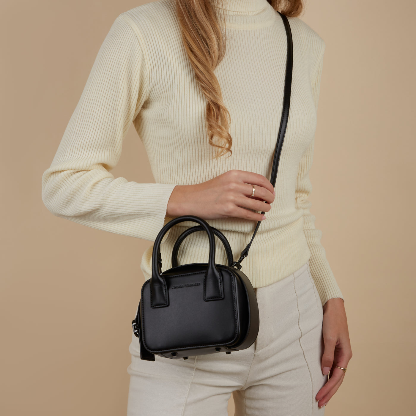 Chiara Ferragni Eyelike Black Crossbody Bag 75SB4BBD-ZS517-899