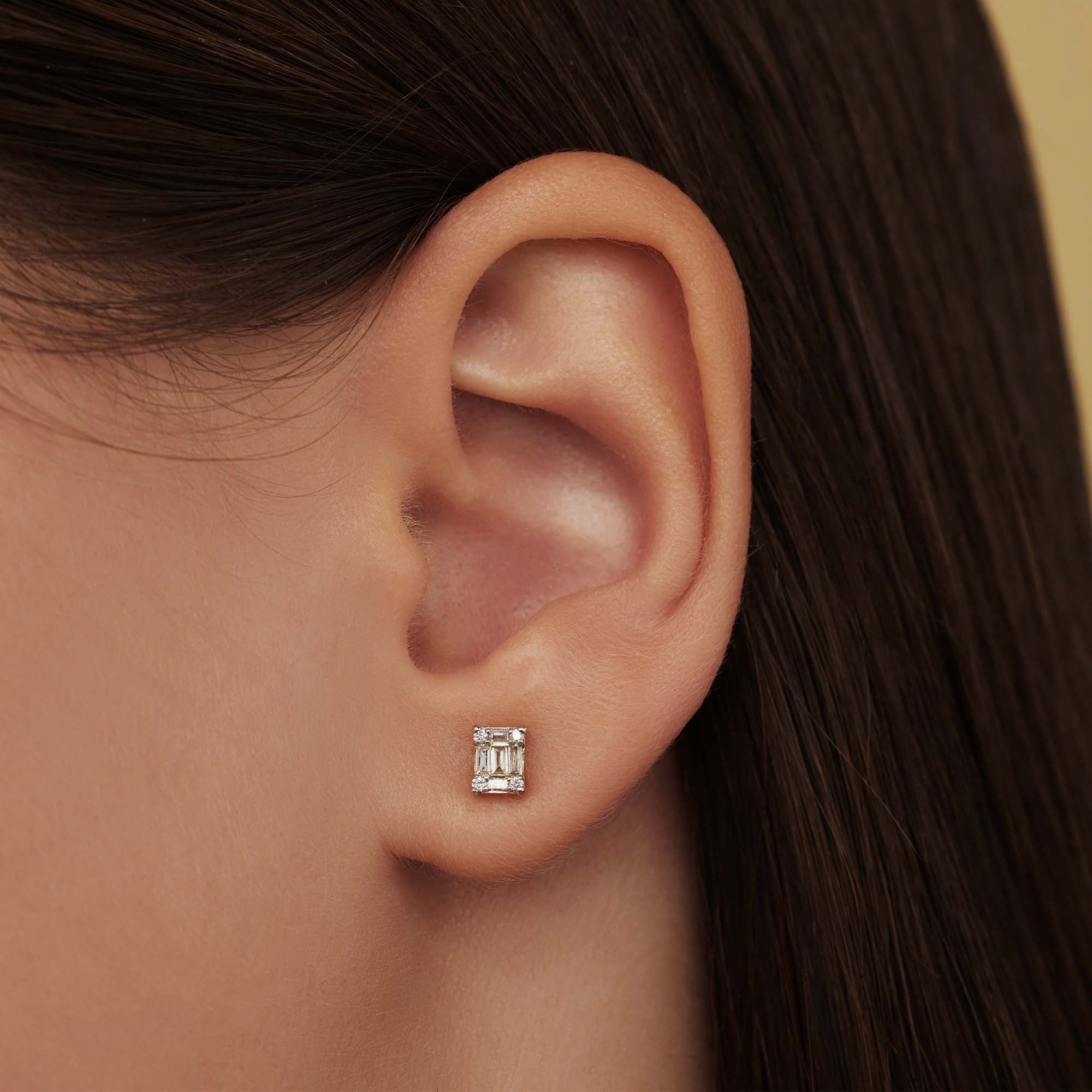Isabel Bernard De la Paix Maxime 14 Carat Golden Ear Studs | diamond 0.19 ct | IBD360020