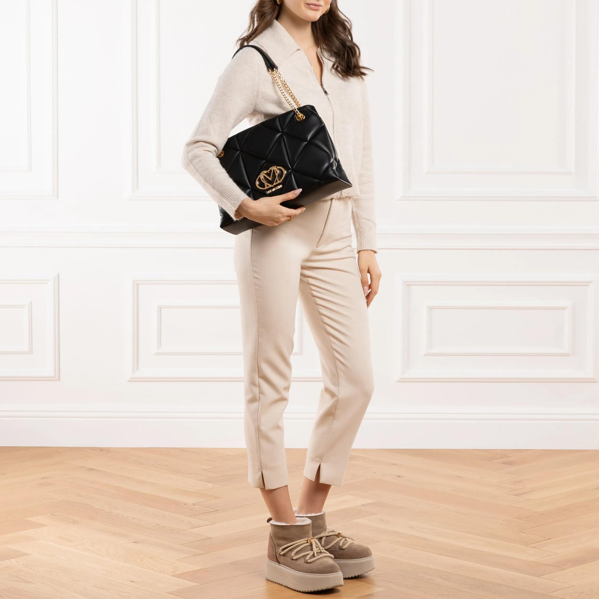 Love Moschino Black Shopper 2001-A0487384