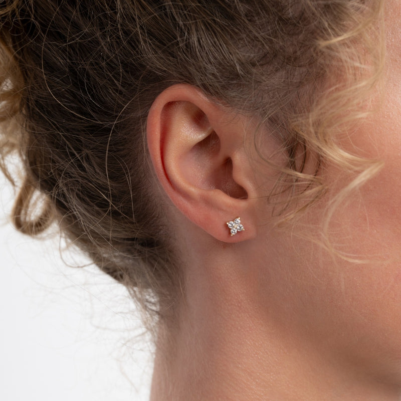 Isabel Bernard Le Marais Audrey 14 Karaat Gouden Oorknoppen IB360290-zoom-