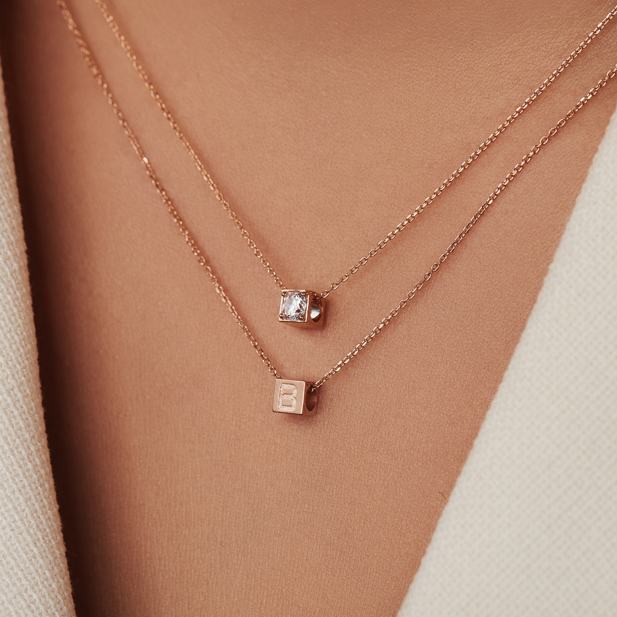 Isabel Bernard La Concorde 14 Karaat Roségouden Kubus Initial Ketting IB340055-Z