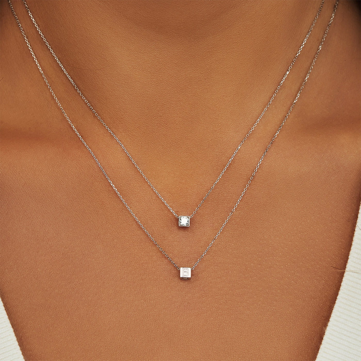 Isabel Bernard Saint Germain Felie 14 Carat Whitegold cube Charm IB350051