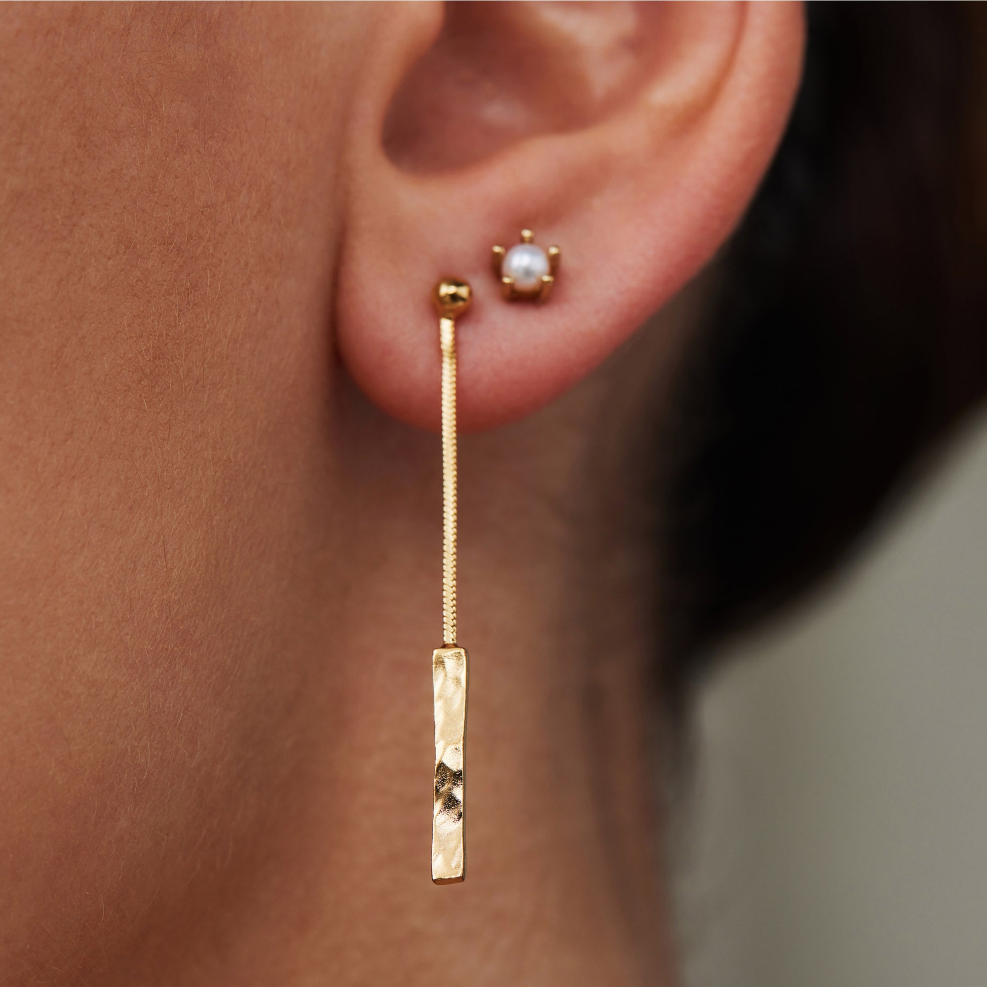 Violet Hamden Sisterhood Long Moonscape 925 Sterling Silver Gold-coloured Earstuds VH16051