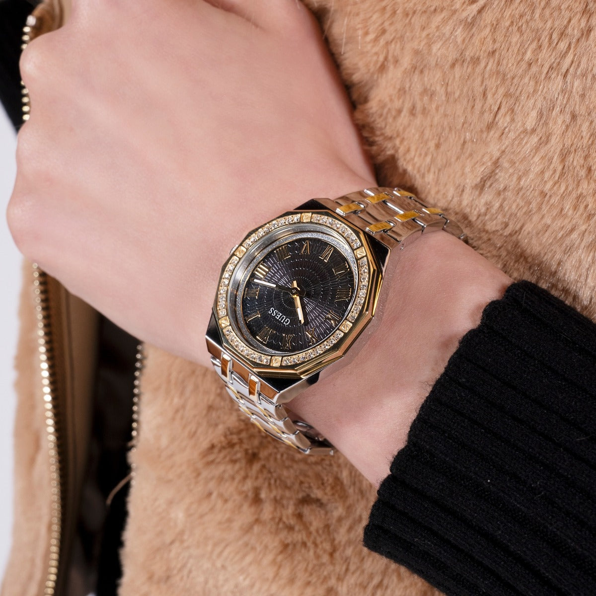 GUESS Desire Women's Watch GW0770L4