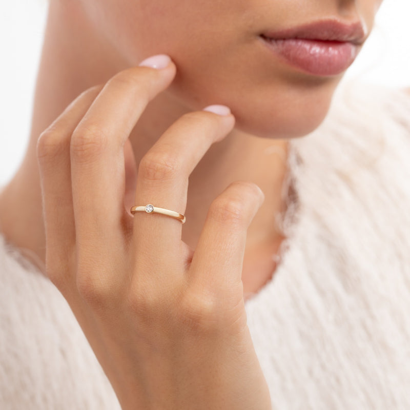 Isabel Bernard Rivoli Josie 14 Karaat Gouden Stacking Ring Met Zirkonia Steentje IB330112-48-zoom-