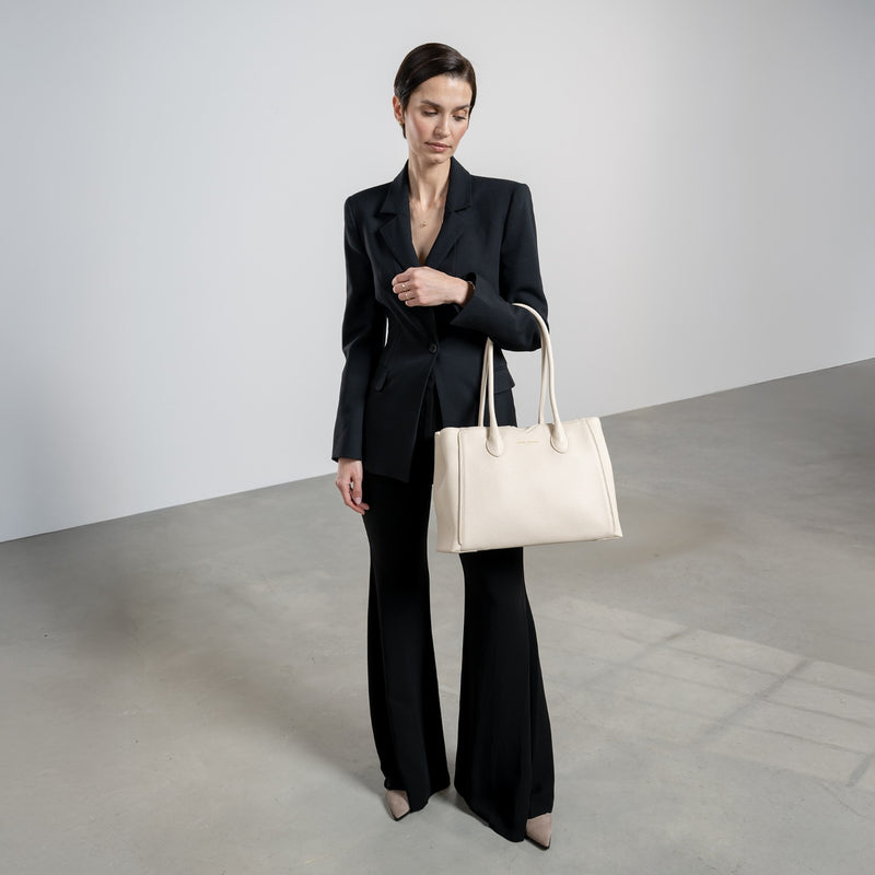 Isabel Bernard Honoré Cloe Crème me Kalfsleren Handtas IB25077-zoom-