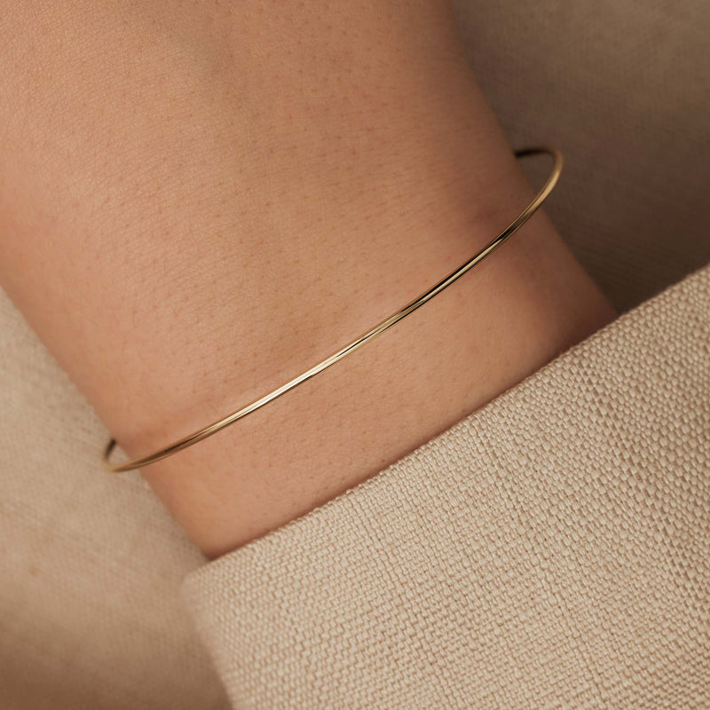 Isabel Bernard Cour d'Honneur Adora 14 Karaat Gouden Bangle IB320109-zoom-