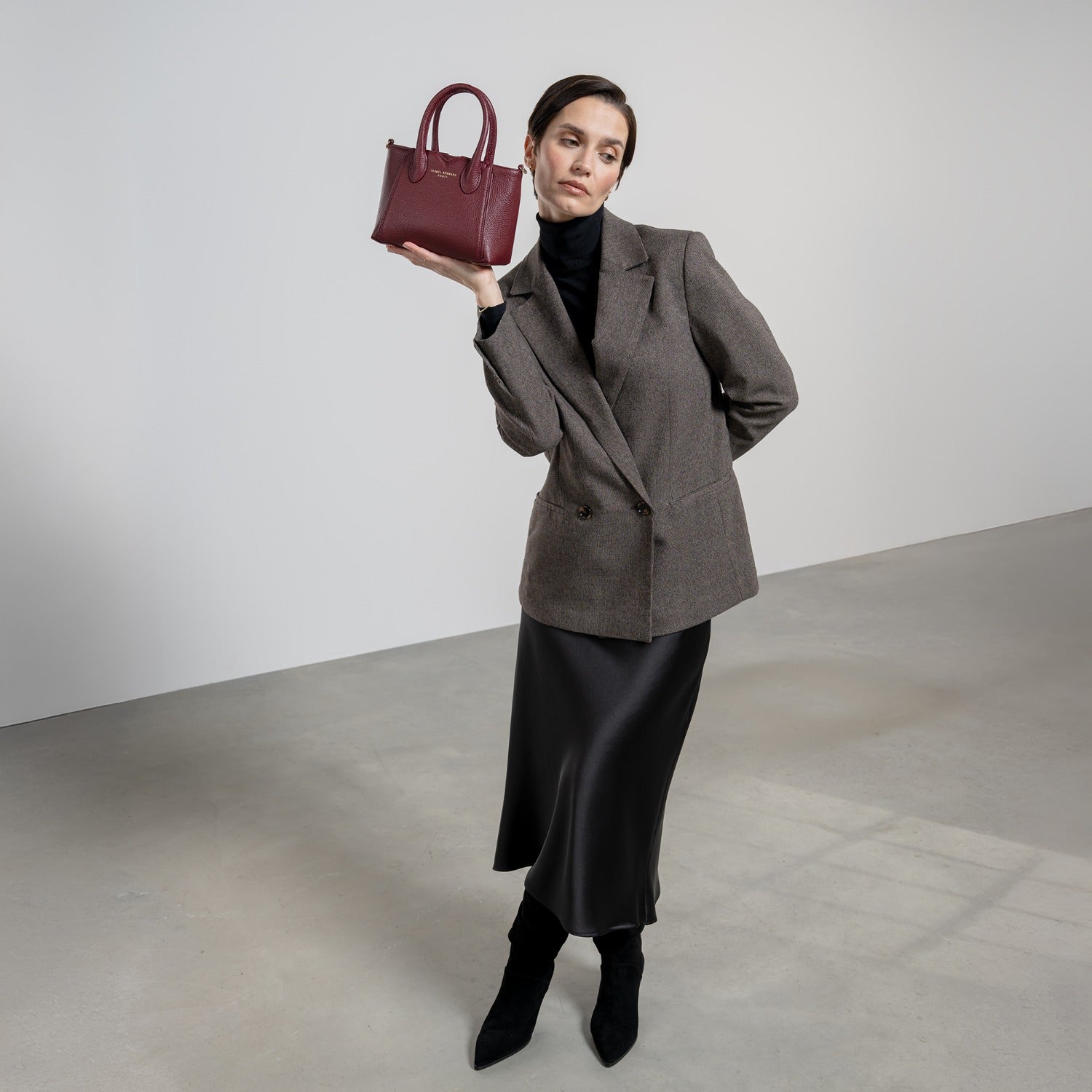 Isabel Bernard Honoré Cloe Mini Bordeaux Calfskin Leather Handbag IB21124-052