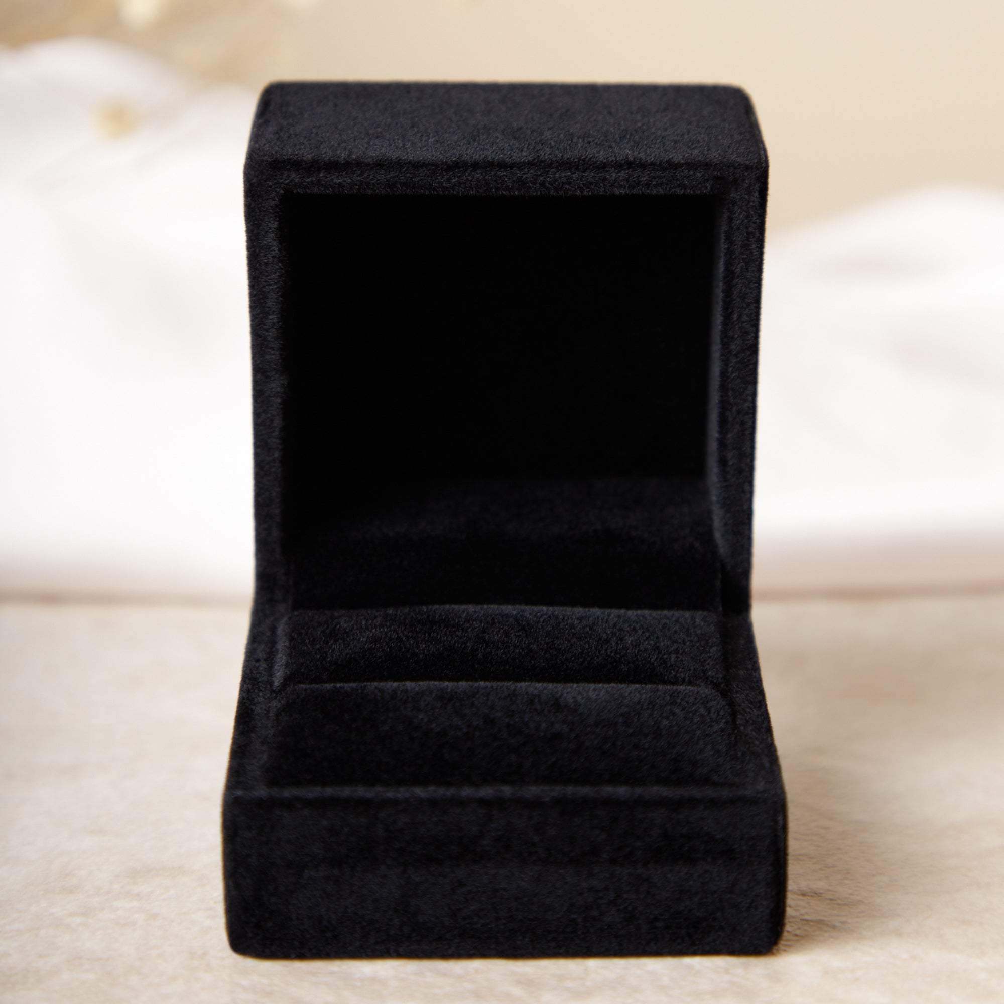 Isabel Bernard Cadeau d'Isabel Black Luxe Ringdoosje VERP-IB-008