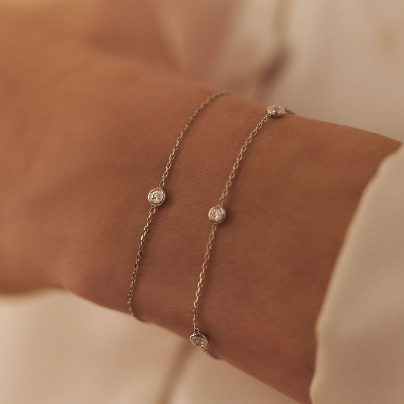 Isabel Bernard De la Paix Alfie 14 karaat witgouden armband | diamant 0.12 ct | IBD320003-zoom-