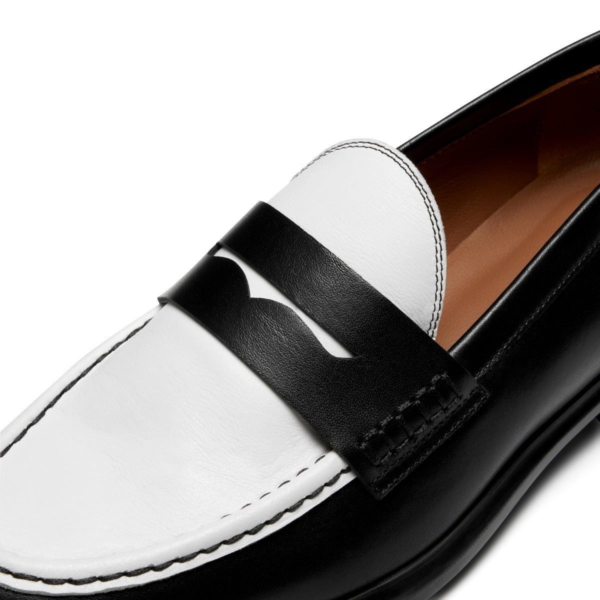 Vendôme Blandine Black and White Calfskin Leather Loafers IB51015-10176-37