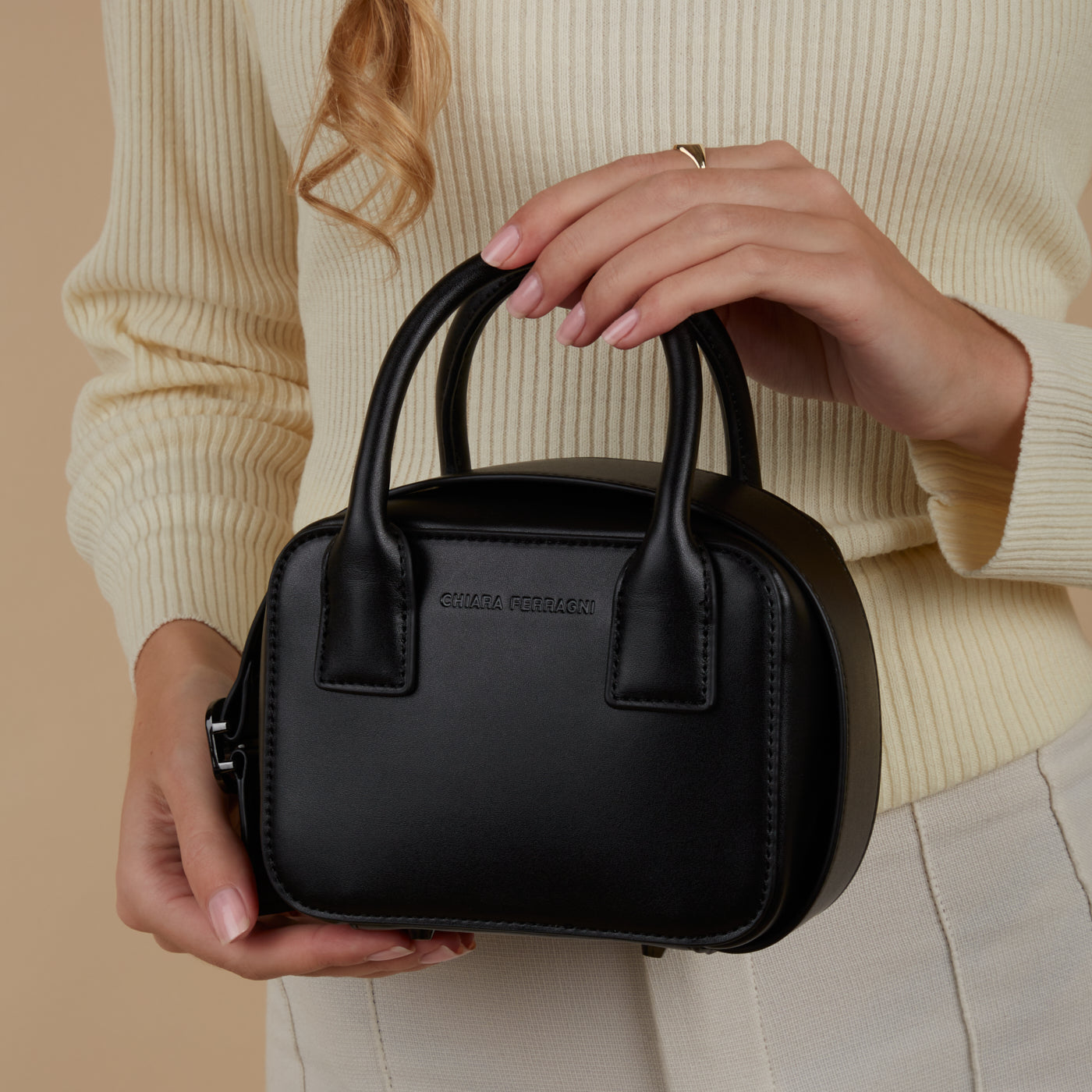 Chiara Ferragni Eyelike Black Crossbody Bag 75SB4BBD-ZS517-899