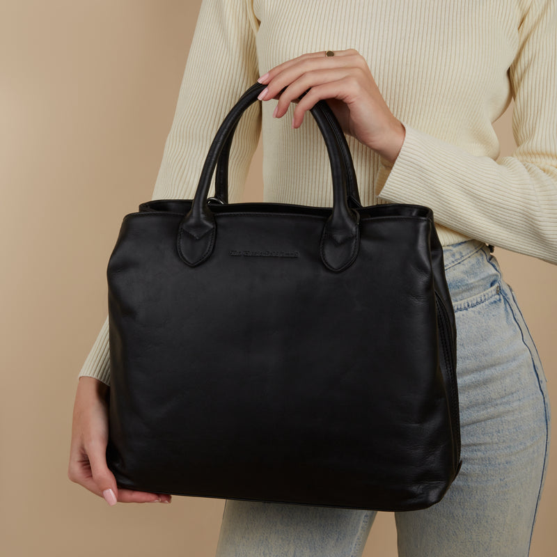 The Chesterfield Brand Passau Black Leather Handbag C48.129800-zoom-